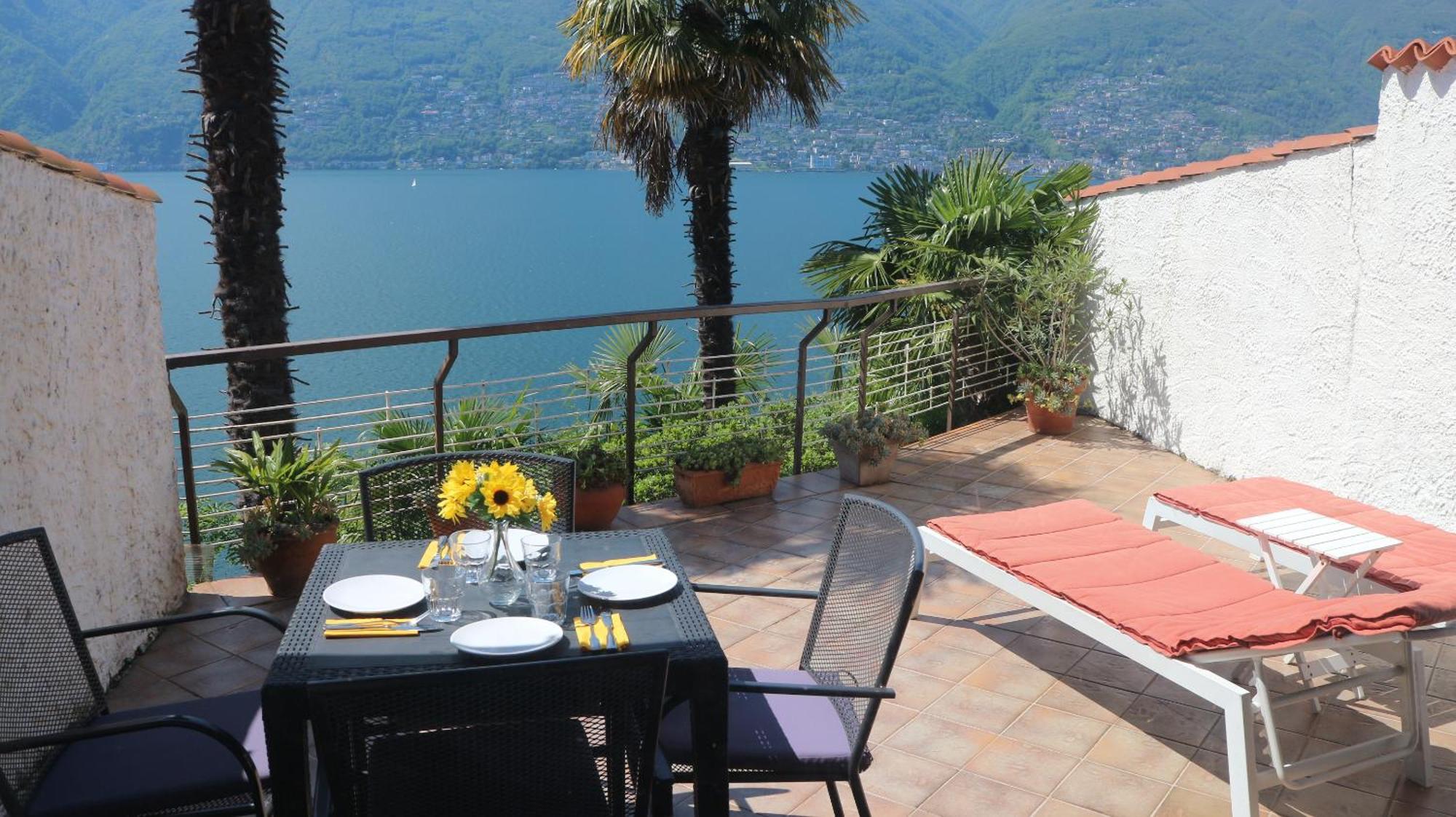 Apartmán Casa Roccia Pino Lago Maggiore Exteriér fotografie