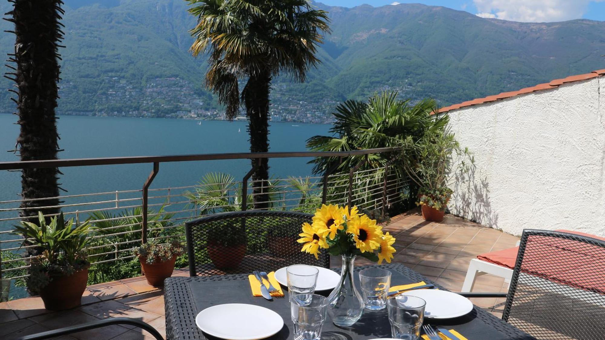 Apartmán Casa Roccia Pino Lago Maggiore Exteriér fotografie